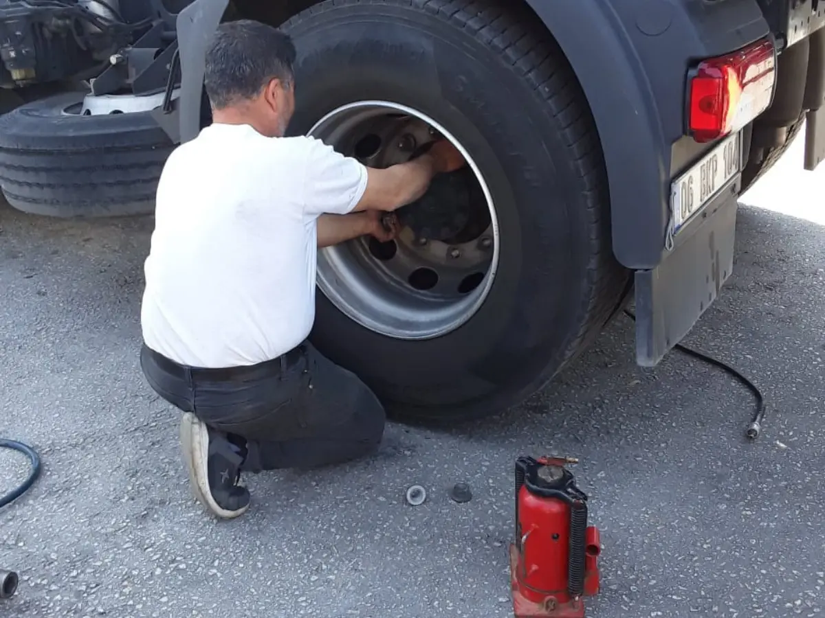 Çivril Oto Lastikçi